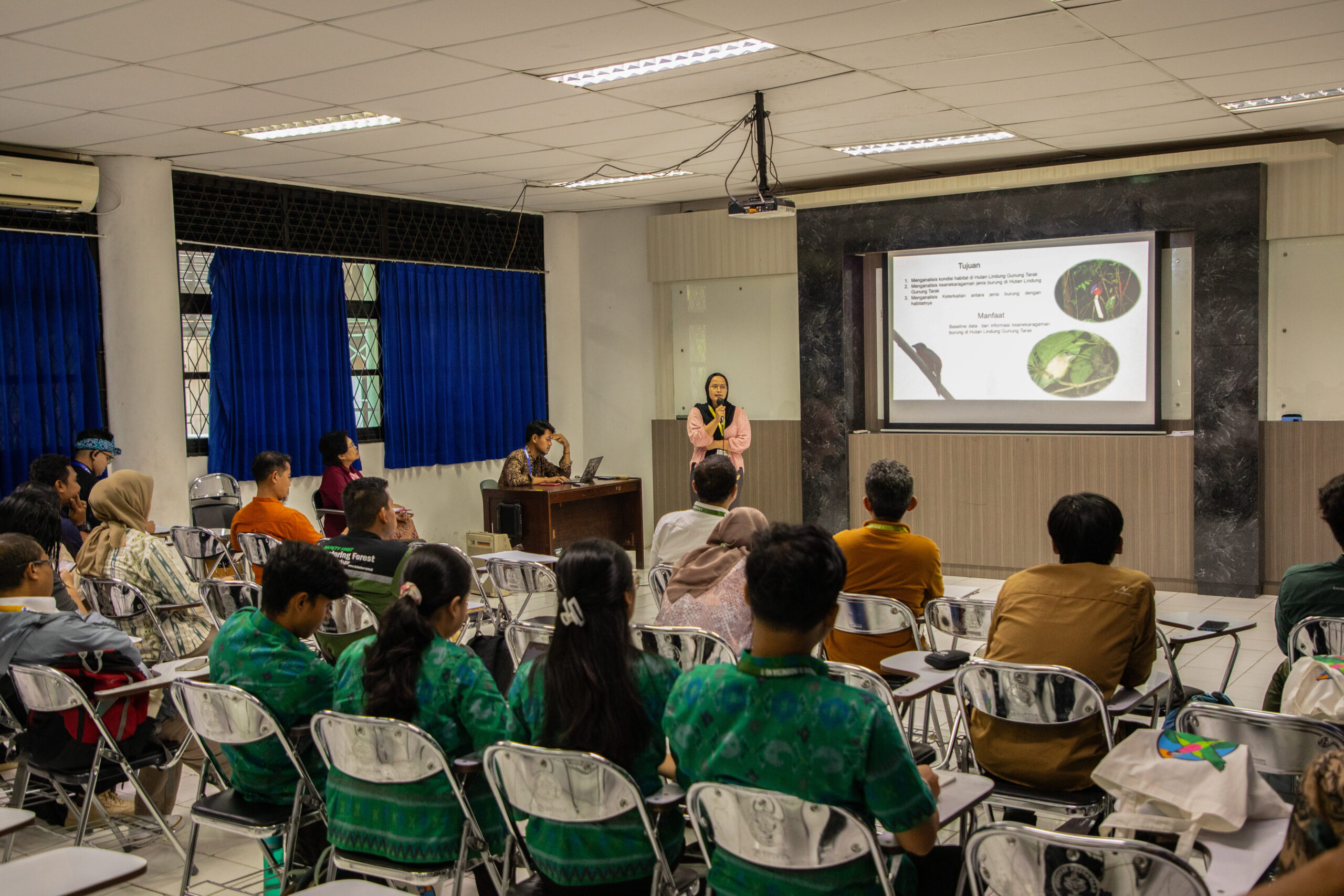 Presentasi di RK. X202