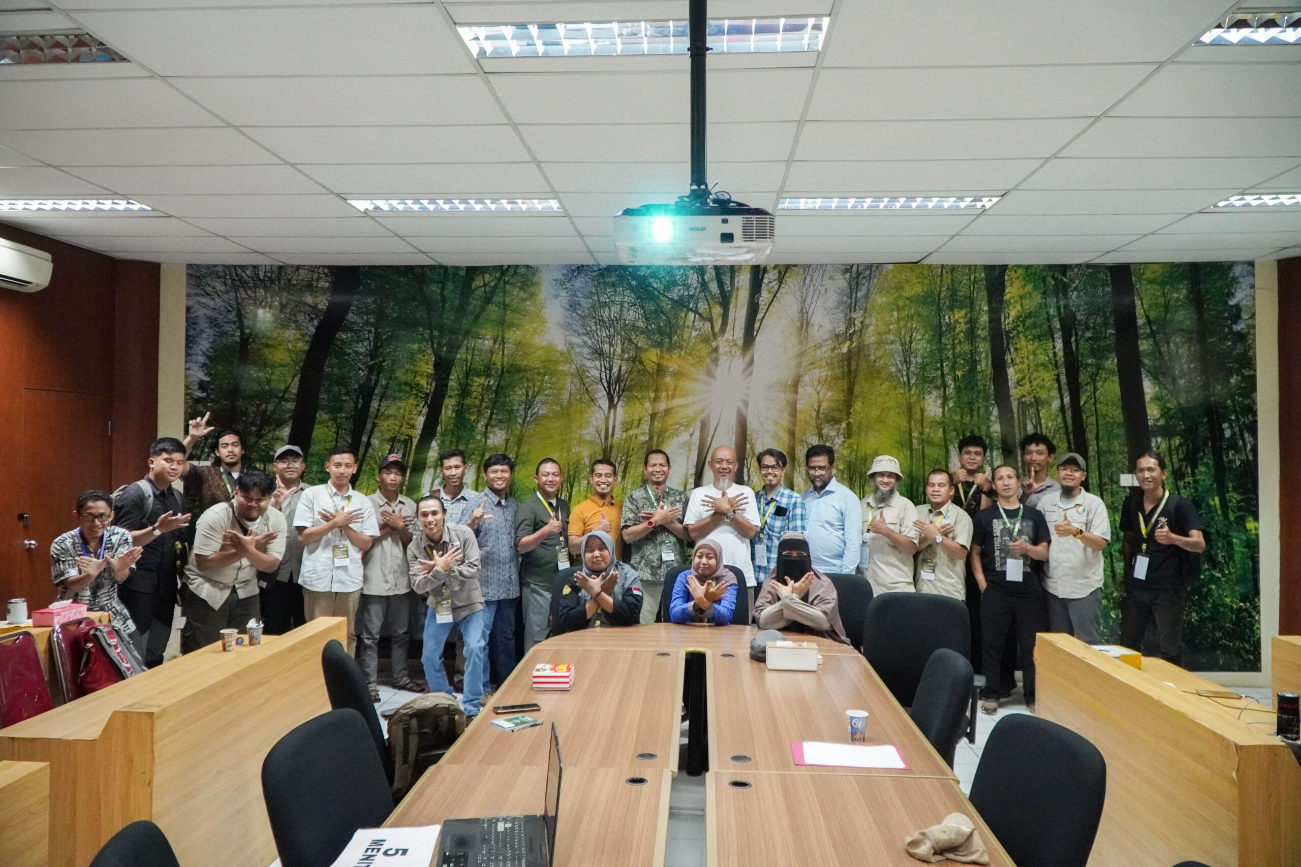 Foto bersama di R. Ulin